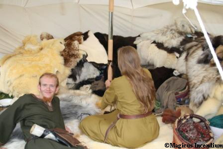 Im zelt von Wollnase