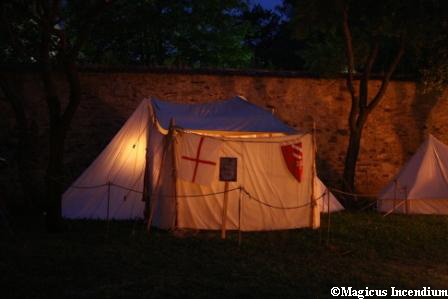 Unser Lager bei Nacht